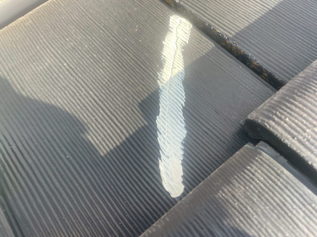 瓦コーキング補修